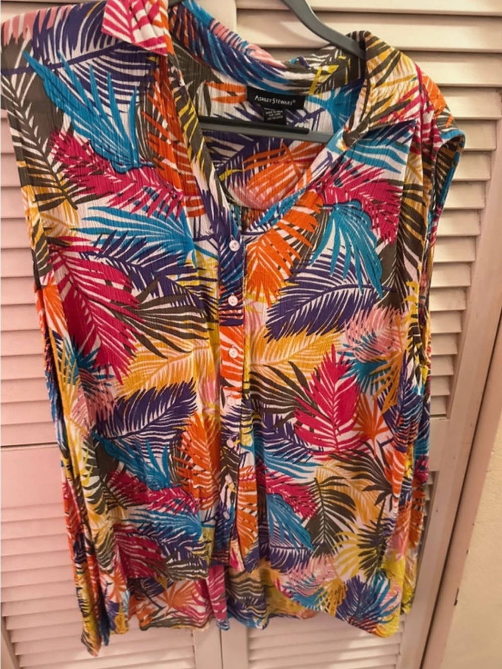 Ashley Stewart Tropical Multicolor Sleeveless Button-Front Top